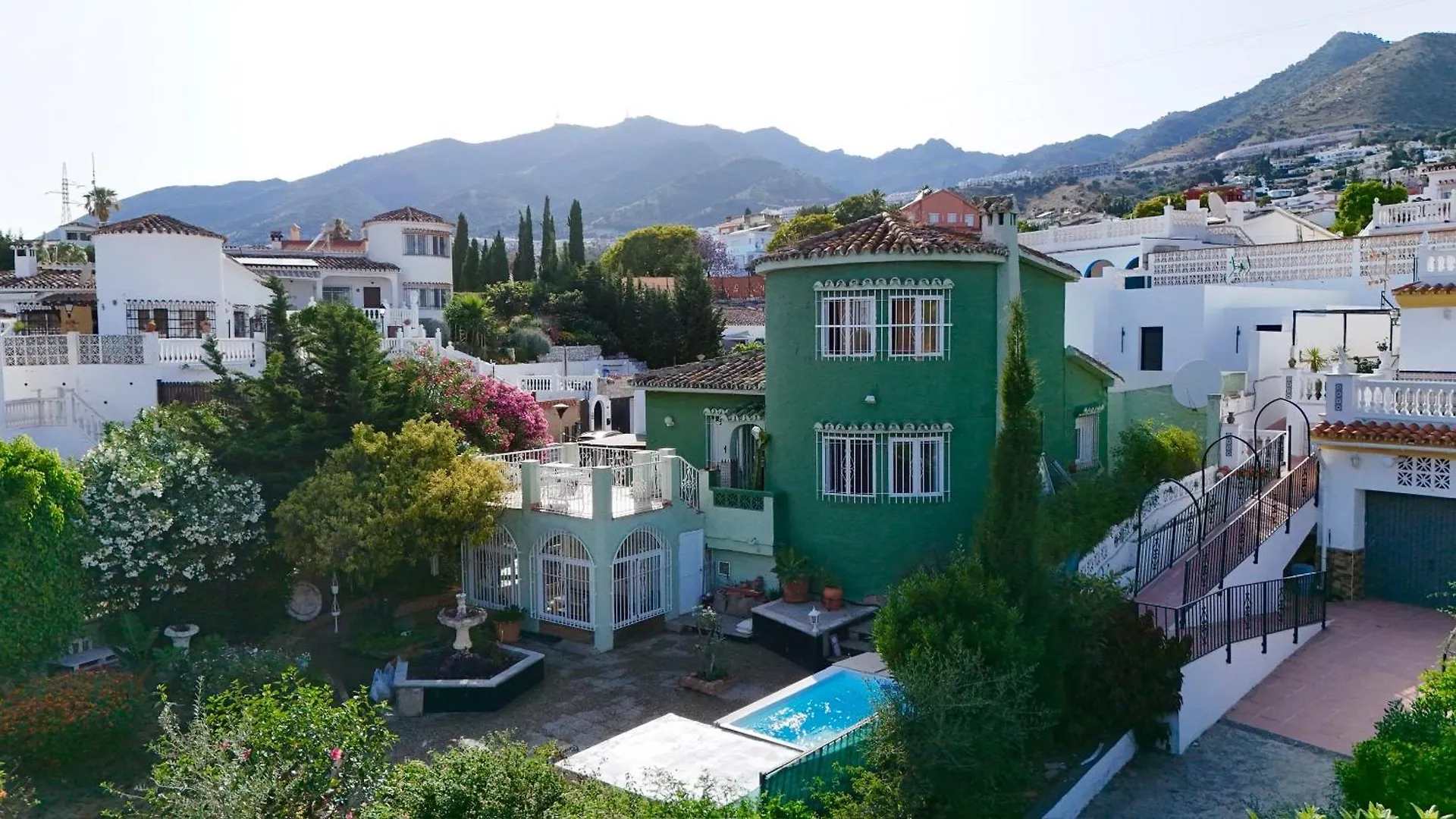 Authentic Andalusian Boho Villa - Pool - Garden-Bbq- 7 Guests Benalmádena